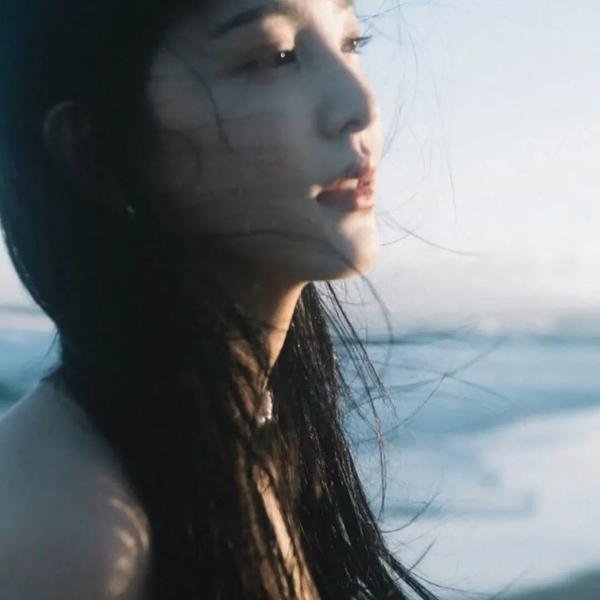 缠绕洞窟的野兽